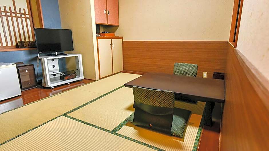 Hamazen Ryokan