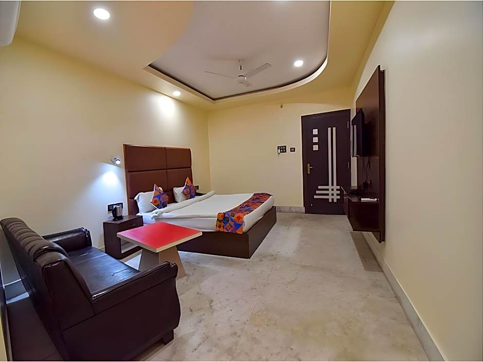 FabHotel Red Rose - Nr. IIT Guwahati