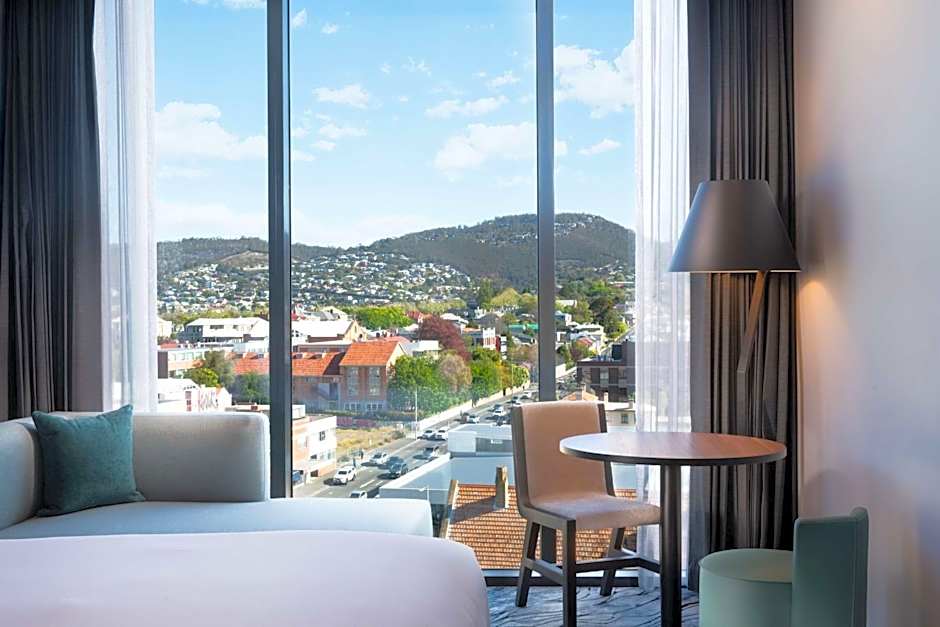 DoubleTree by Hilton Hobart