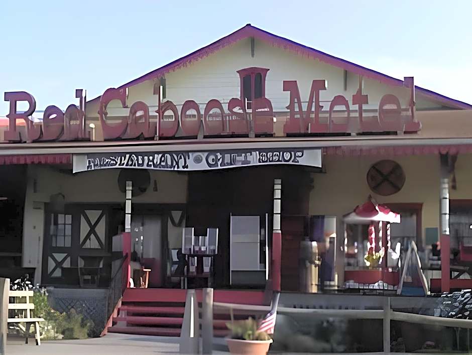 Red Caboose Motel & Restaurant