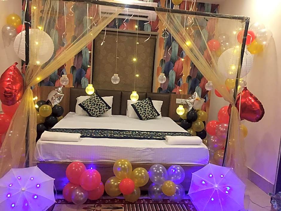 Goroomgo Effective Bollywood Hotels Bhubaneswar