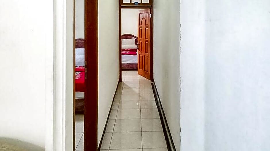 Villa Al Barokah Syariah Family Mitra RedDoorz near Sarangan Lake