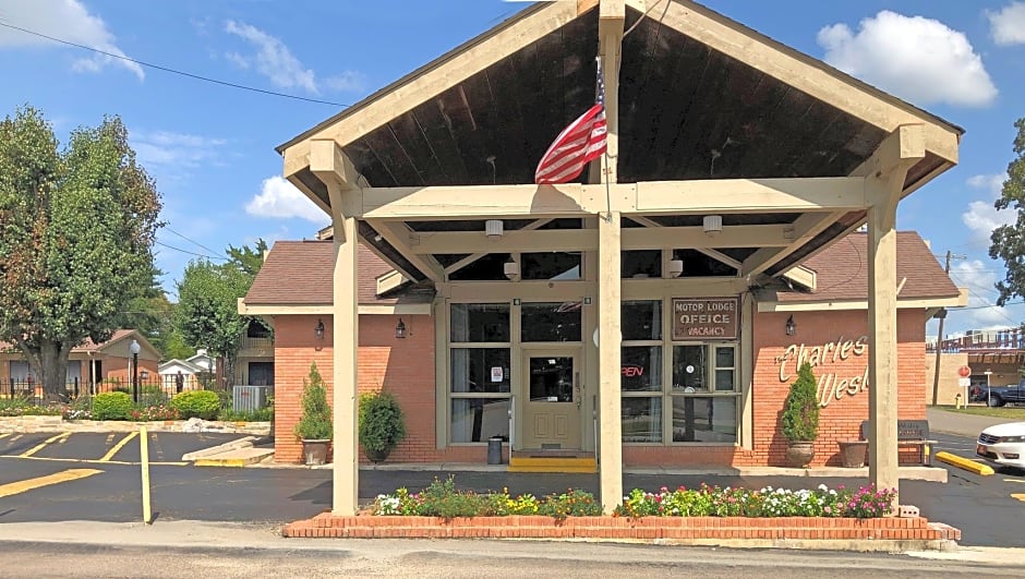 Charles Wesley Motor Lodge Broken Bow