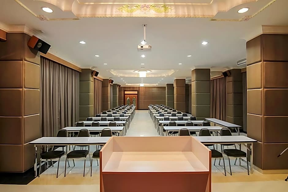 Leelawadee Grand Hotel