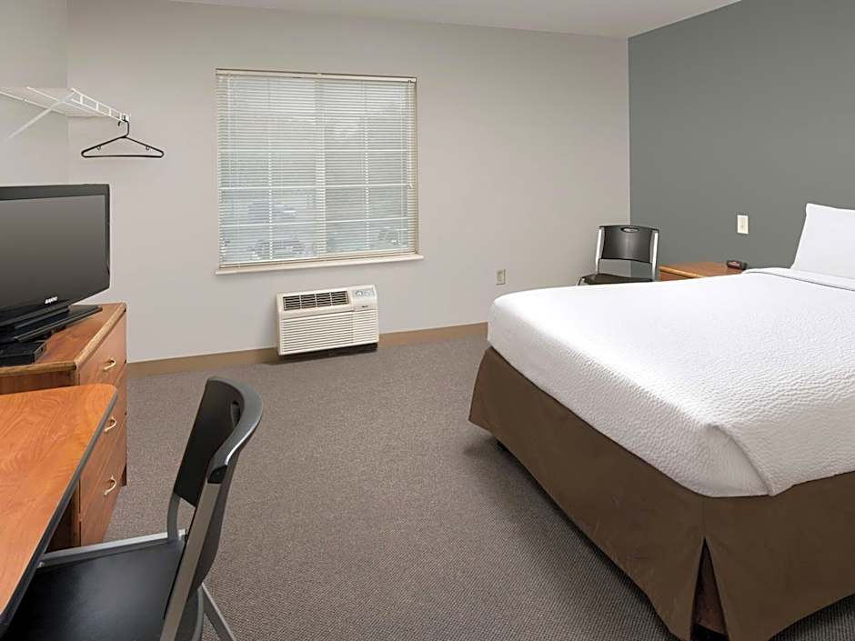 Extended Stay America Select Suites - Wichita - South