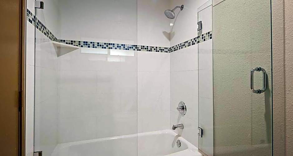 The Encinitan Hotel & Suites