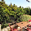 Bastas Hotel