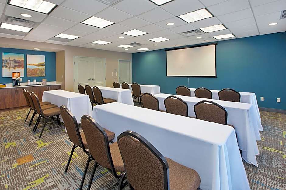 Hampton Inn By Hilton And Suites St. Cloud