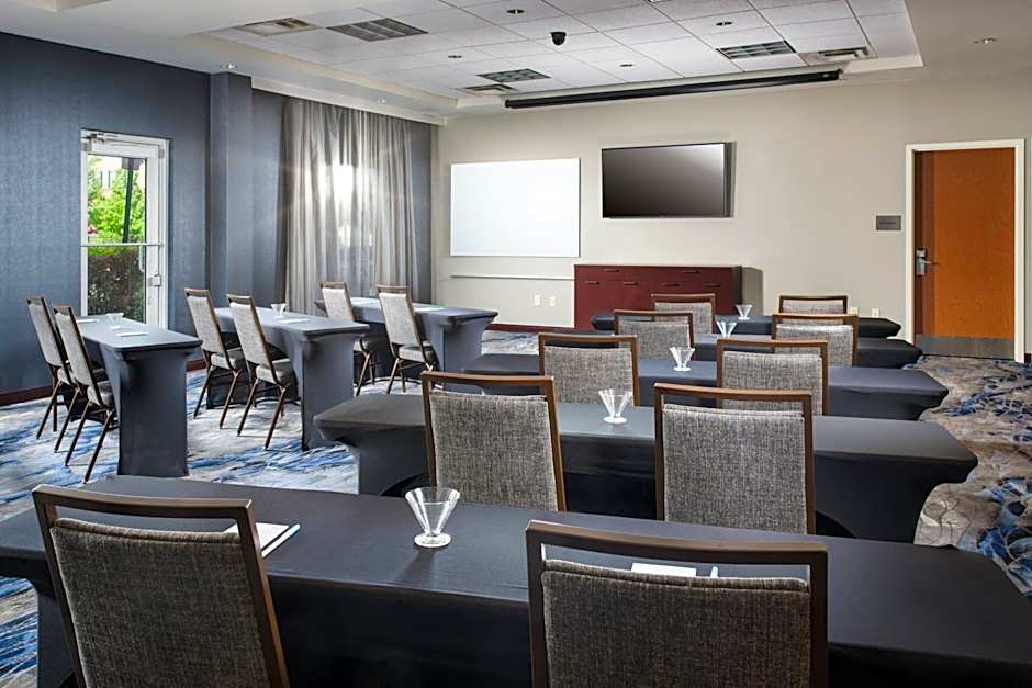 Fairfield Inn & Suites by Marriott Chattanooga I-24/Lookout Mountain