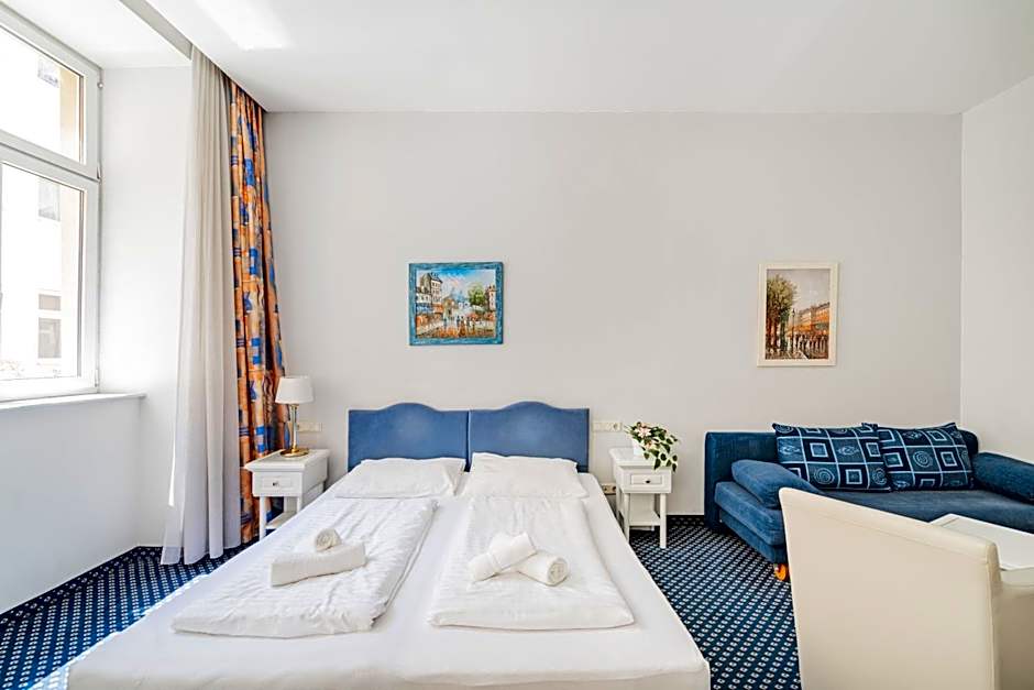 Self-Check-In Hotel Adlon