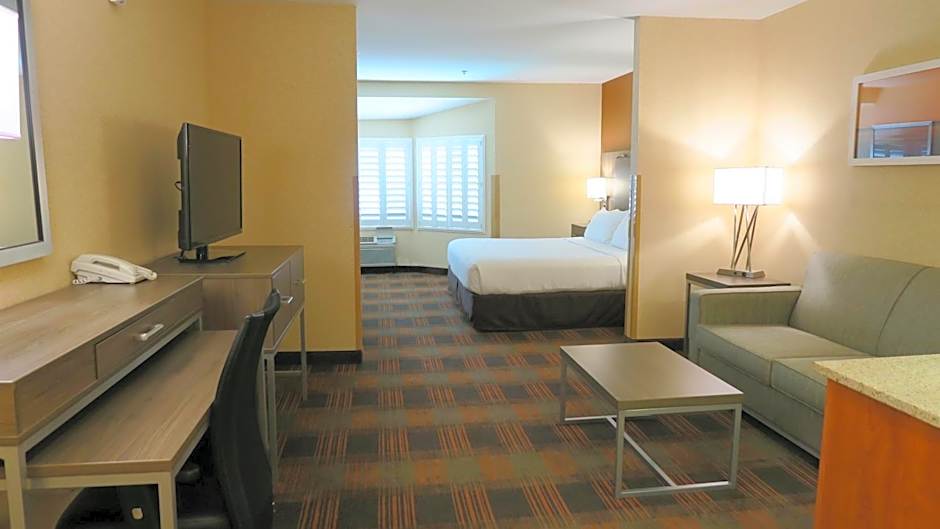 Holiday Inn Express Hotel & Suites Elk Grove Ctrl - Sacramento S By IHG