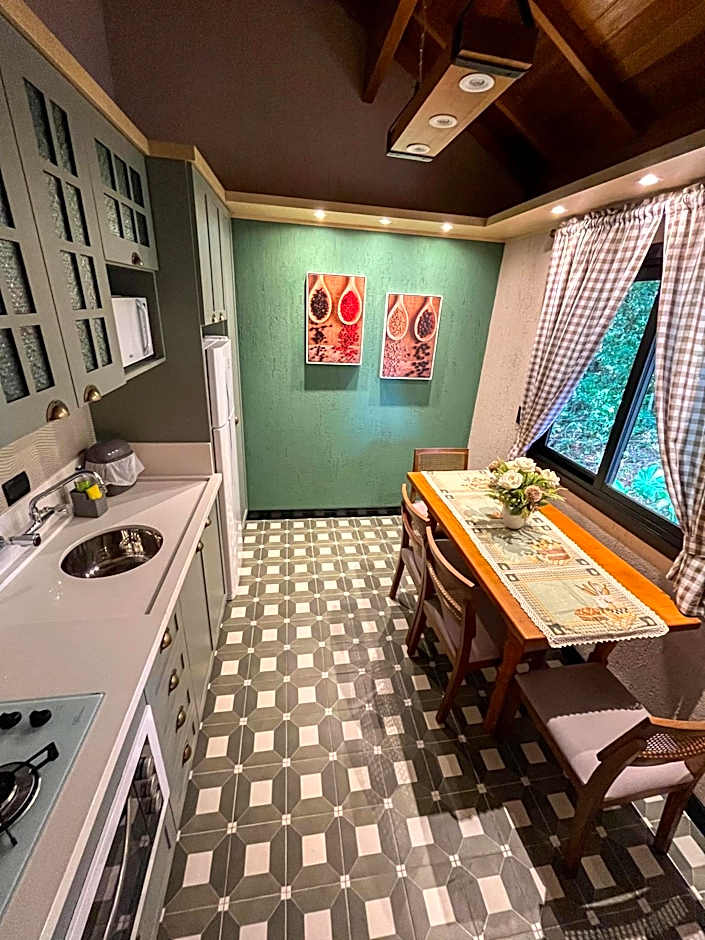 Vovô Emílio Chalés