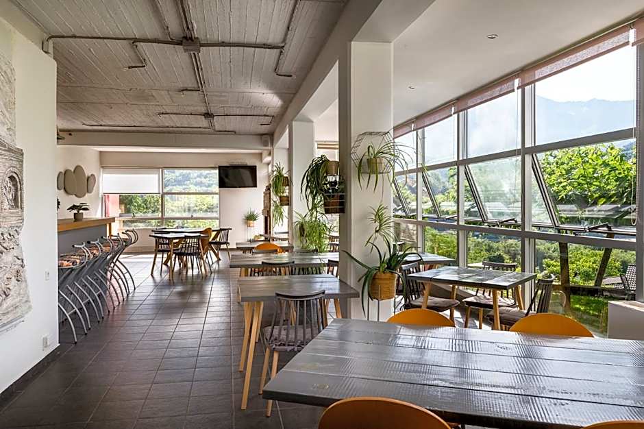 Gefiri Plakas Hotel, Tzoumerka