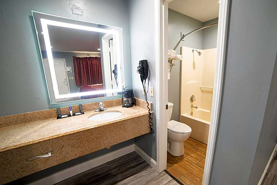 Americas Best Value Inn and Suites Siloam Springs