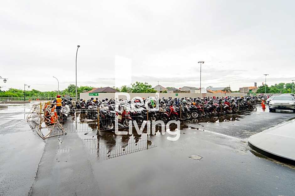 RedLiving Apartemen Transpark Juanda - Icha Rooms Tower Jade with Netflix