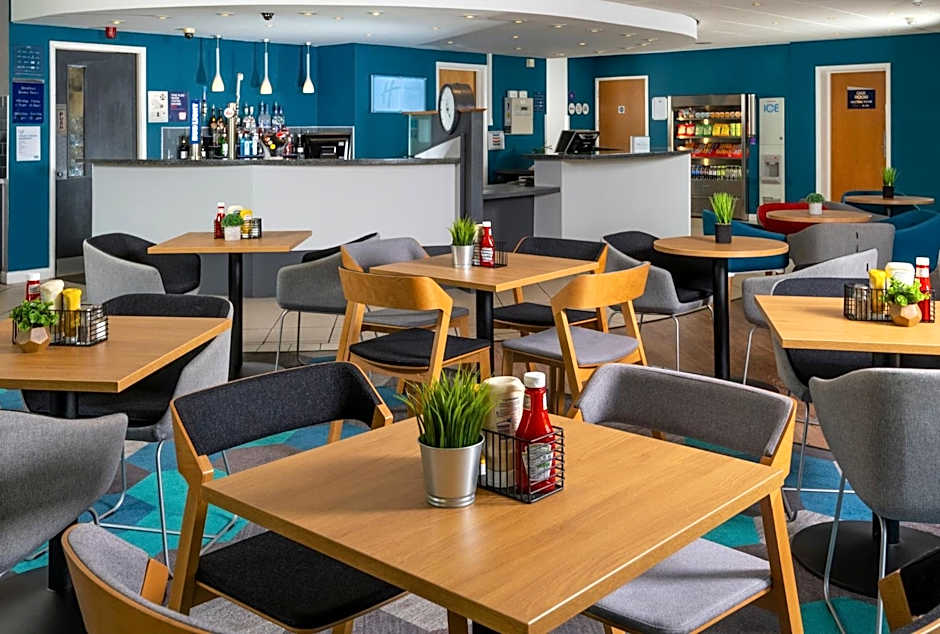 Holiday Inn Express Lichfield By IHG