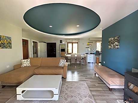 Deluxe Villa