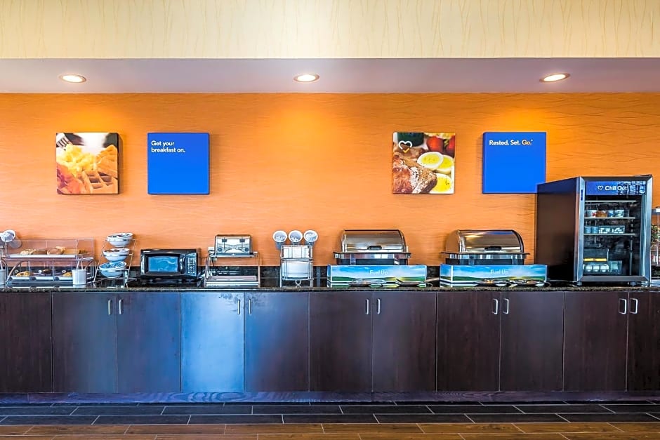 Comfort Inn & Suites Moore - Oklahoma City