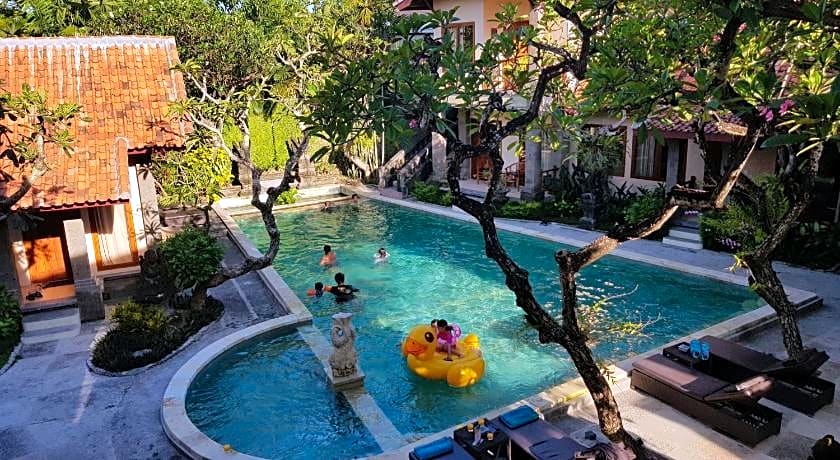 Puri Mesari Hotel