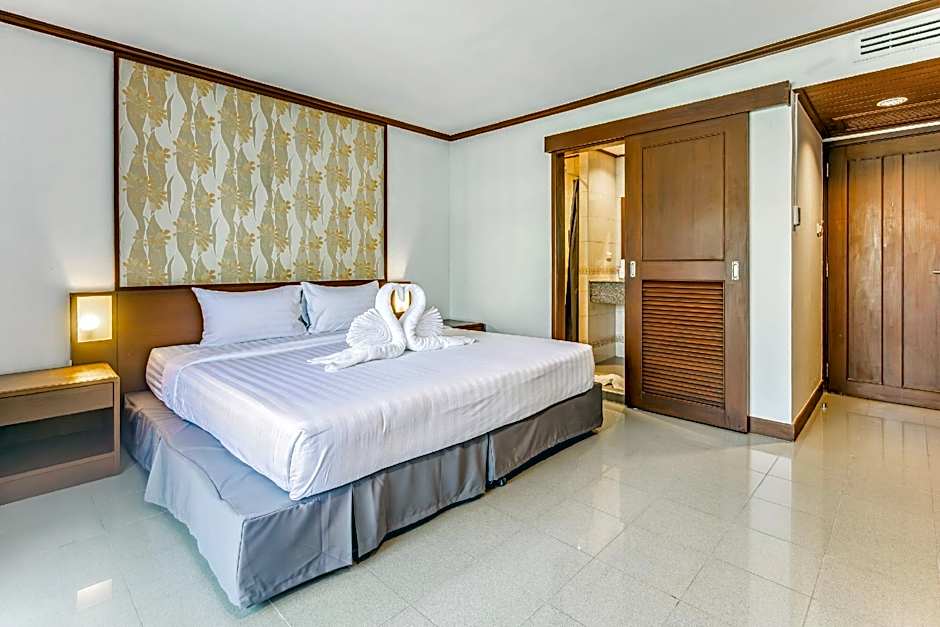 Rattana Karon Beach Hotel