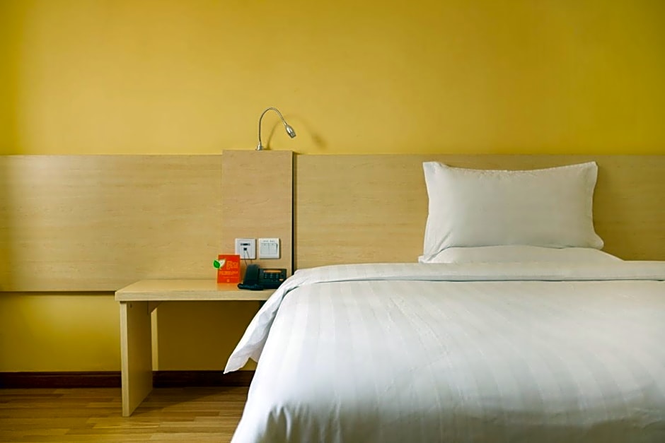 7 Days Inn Qingdao International Exhibition Center Zhuzhou Road