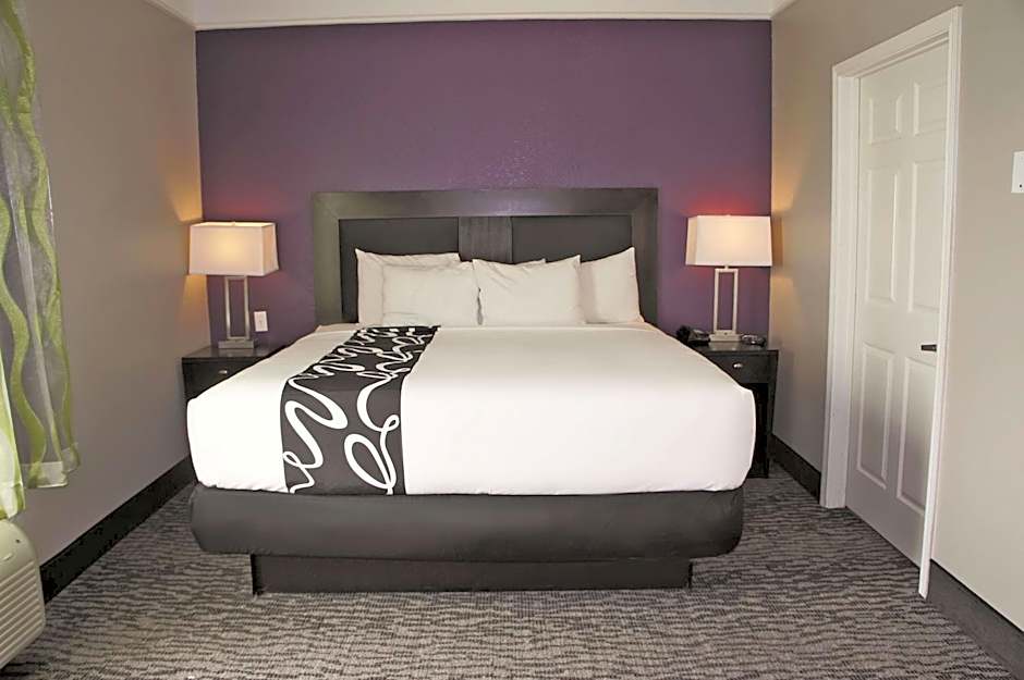 La Quinta Inn & Suites by Wyndham Pearland