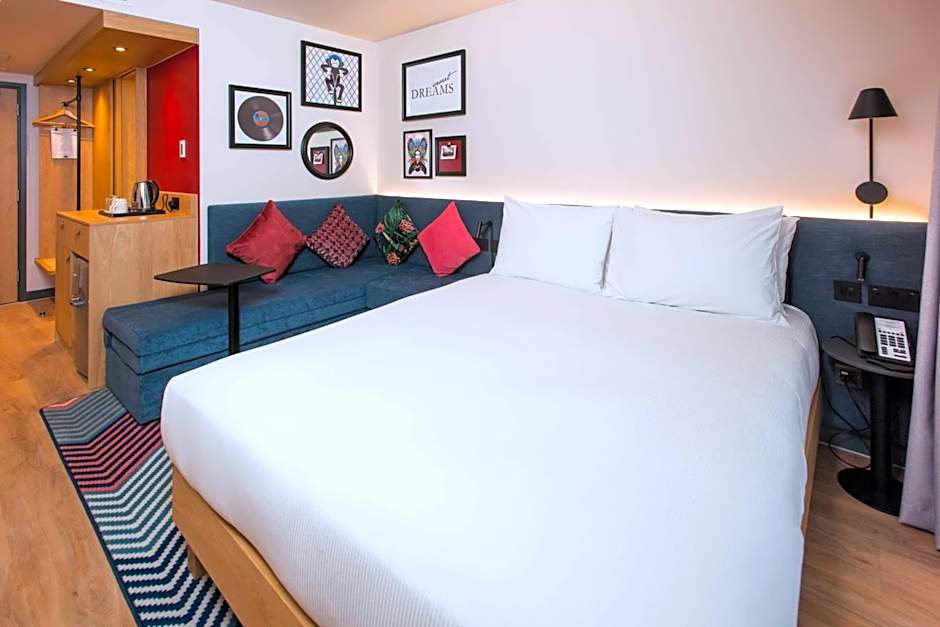 Hampton by Hilton London Park Royal