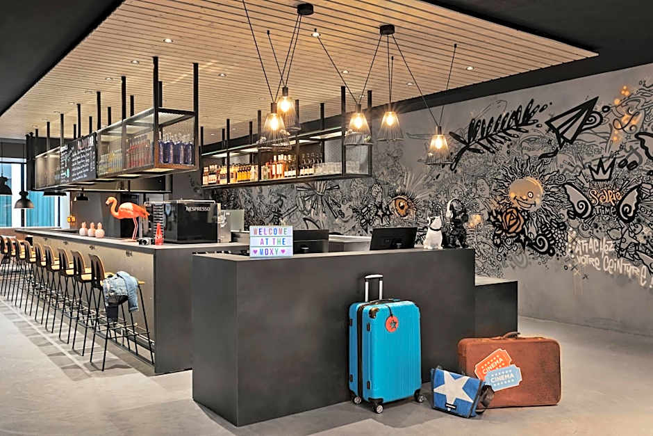 Moxy Lyon Airport