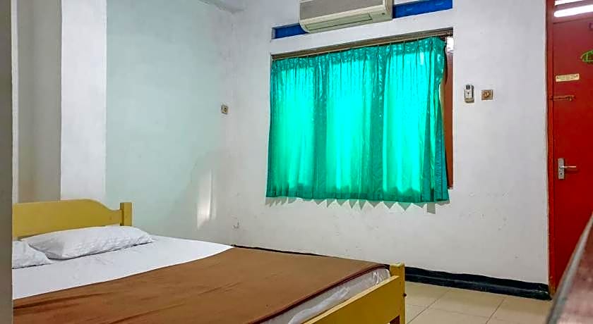 Hotel Jaya Kusuma near Candi Prambanan