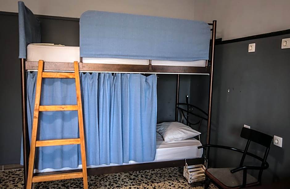 The Holy Rock - Hostel at meteora