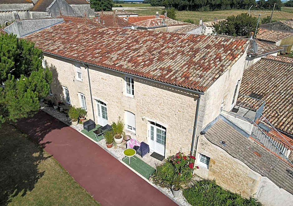 Jardin d'arcy - chambres d'hôtes avec piscine et SPA