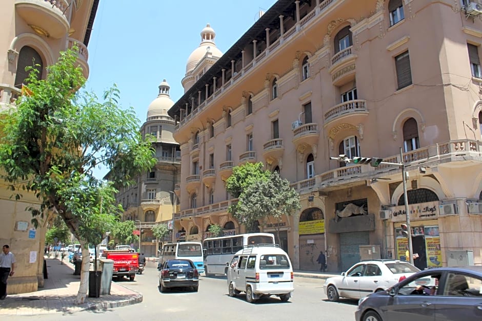 El Ahram Hostel & Apartments