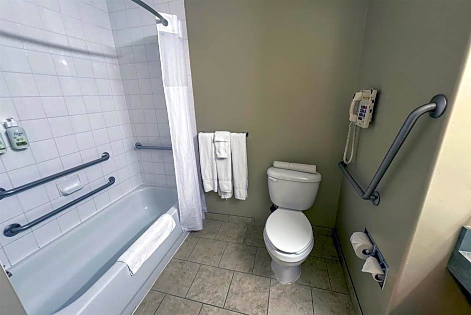 Super 8 by Wyndham Edmonton South