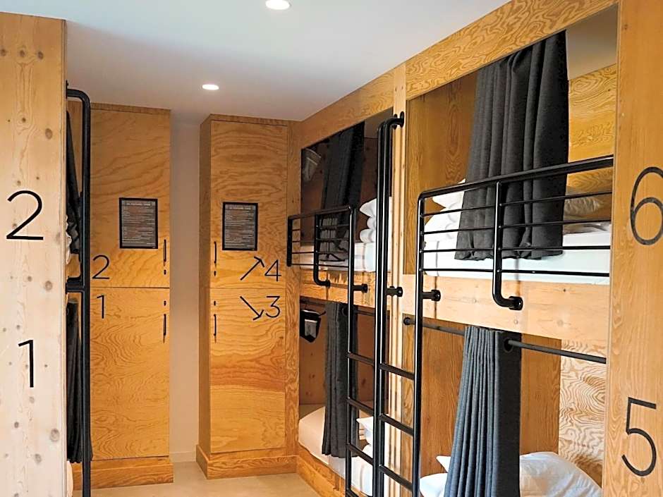 HEJMO Hostel