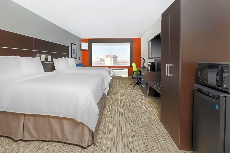 Holiday Inn Express & Suites Chicago OHare Airport, an IHG Hotel By IHG