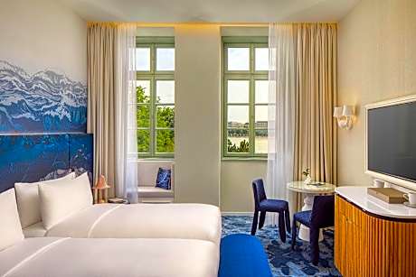 Premium Twin Room