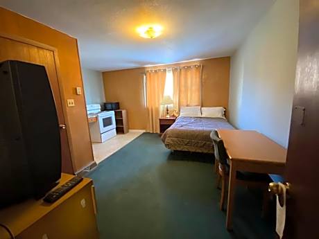 Uptown Motel