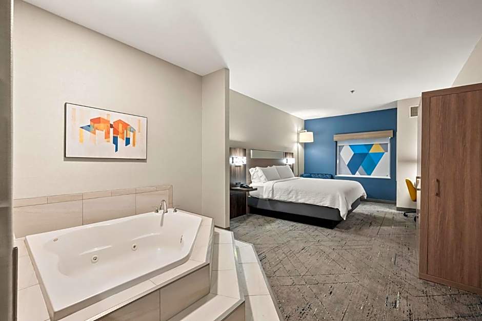 Holiday Inn Express Hotel & Suites Lincoln-Roseville Area By IHG