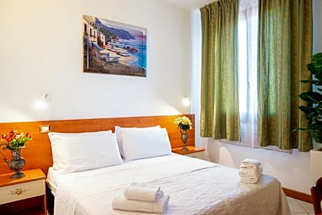 Double Room with Shared Bathroom