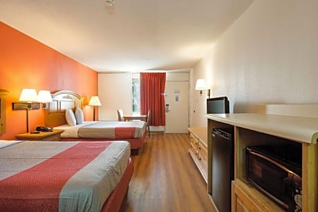 Deluxe Quadruple Room - Smoking