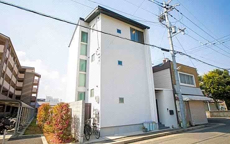Kevin's Place II (Annex)