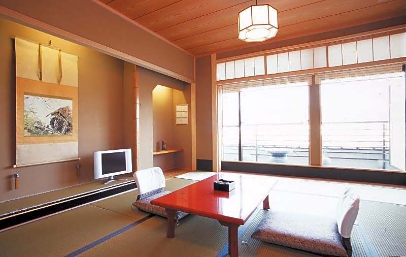 Tazuru