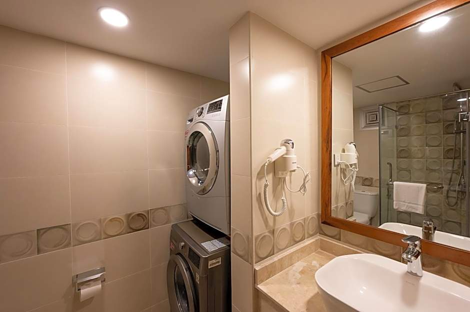 Sea Cliff Court Hotel & Luxury Apartments