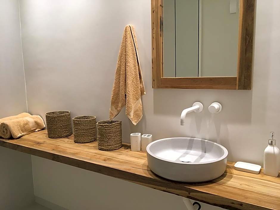 ARION SEASIDE SUITES