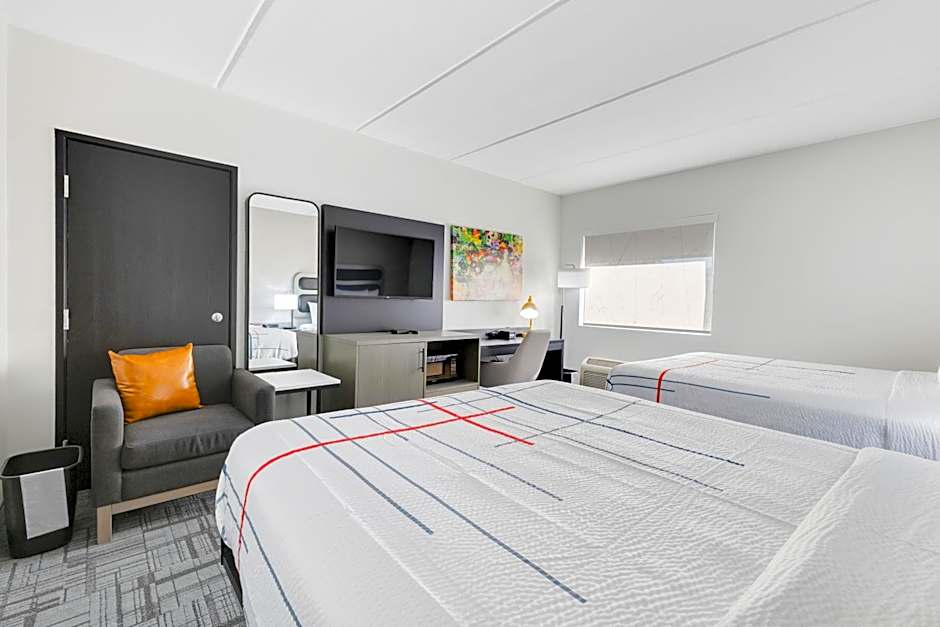 La Quinta Inn & Suites by Wyndham Jacksonville Mandarin