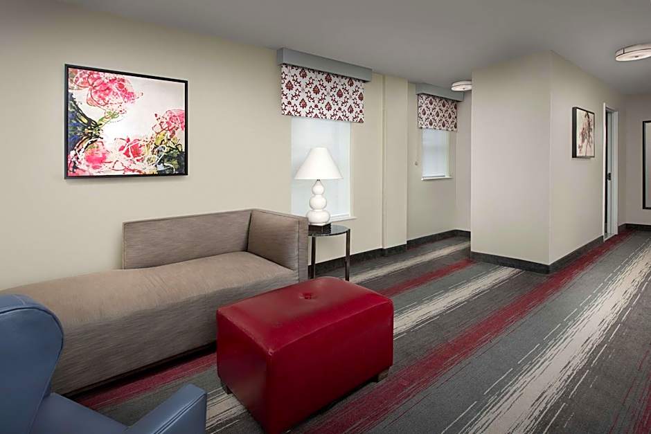 West End Washington DC, Tapestry Collection by Hilton