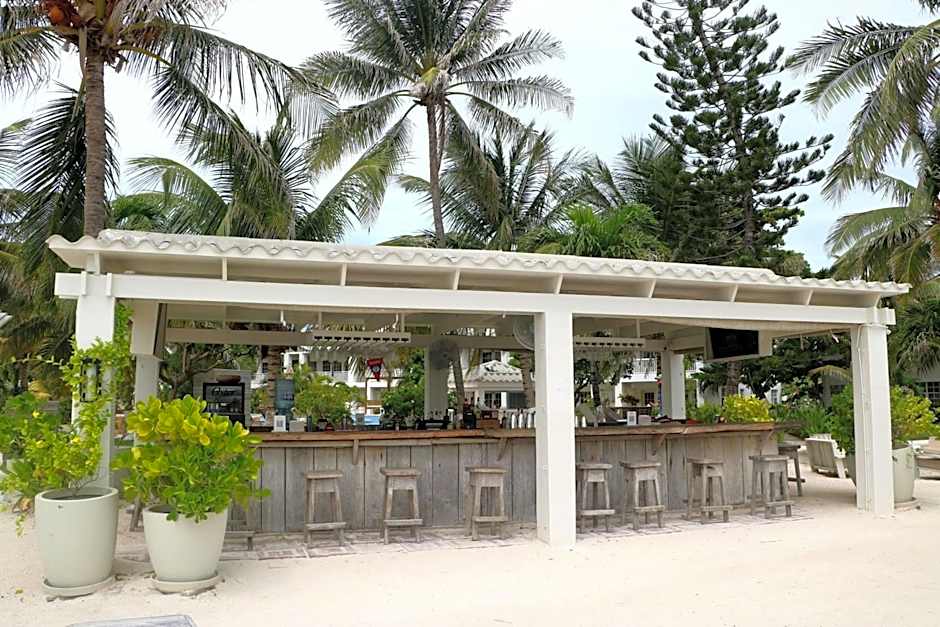 Alaia Belize, Autograph Collection