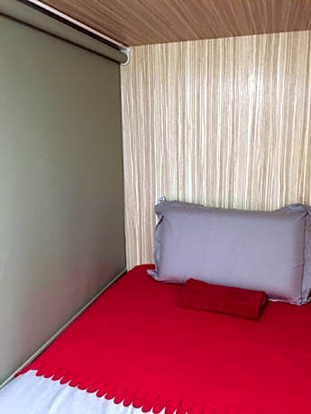 Bunk Bed in Mixed Dormitory Room