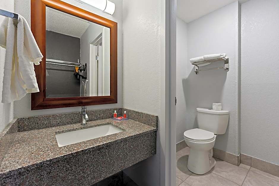 Econo Lodge Rockford Casino Area