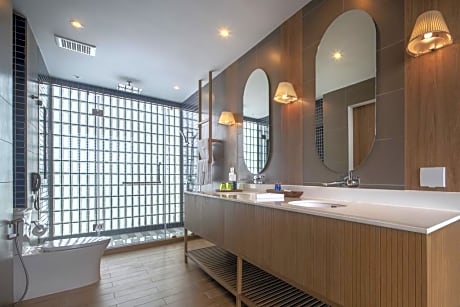 Super Deluxe Room - with outdoor bathtub